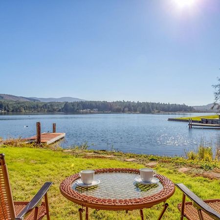 Regatta Park Lake House Lincoln City Exterior photo