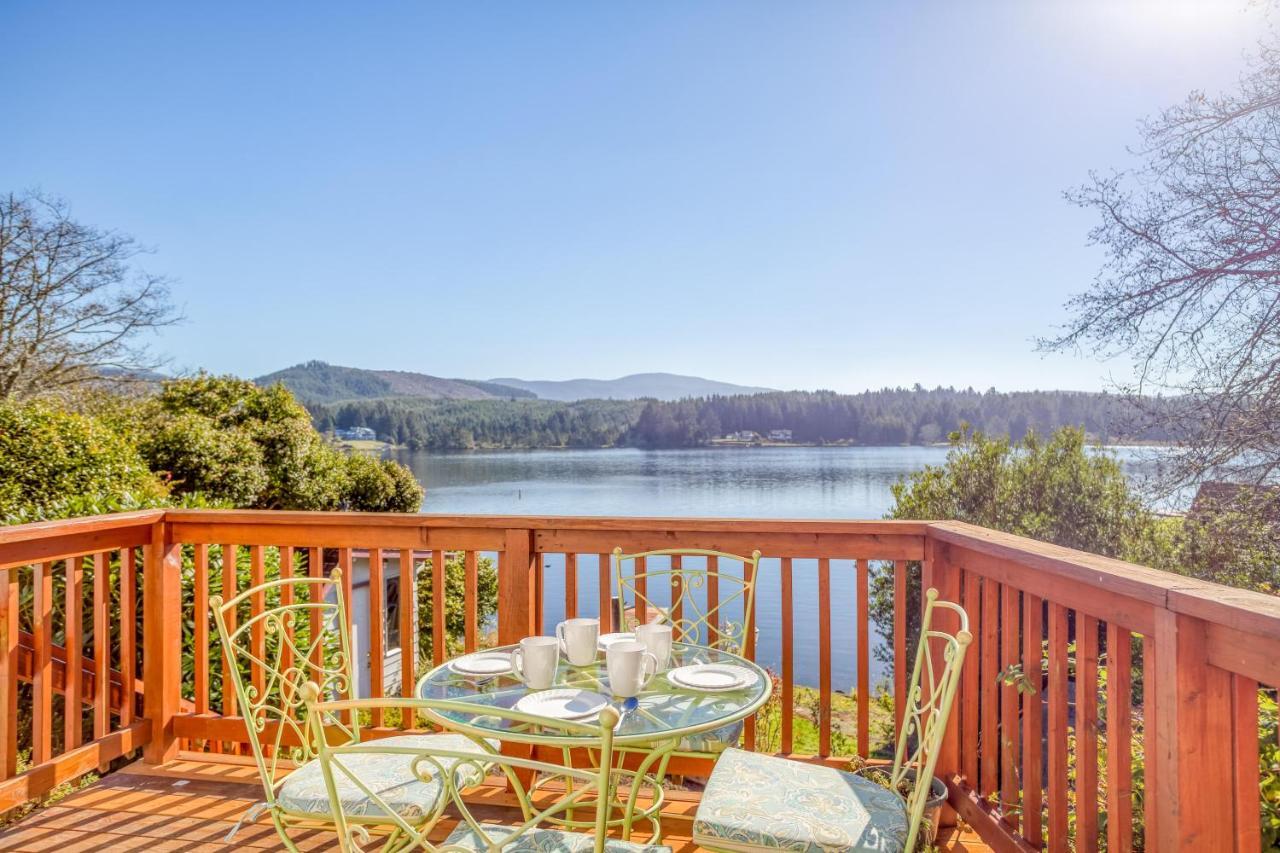 Regatta Park Lake House Lincoln City Exterior photo