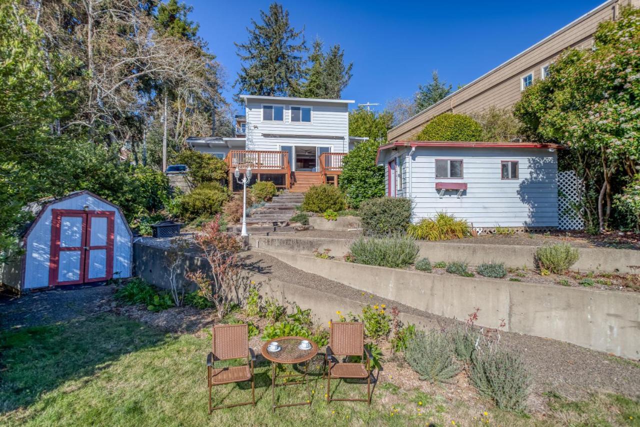 Regatta Park Lake House Lincoln City Exterior photo
