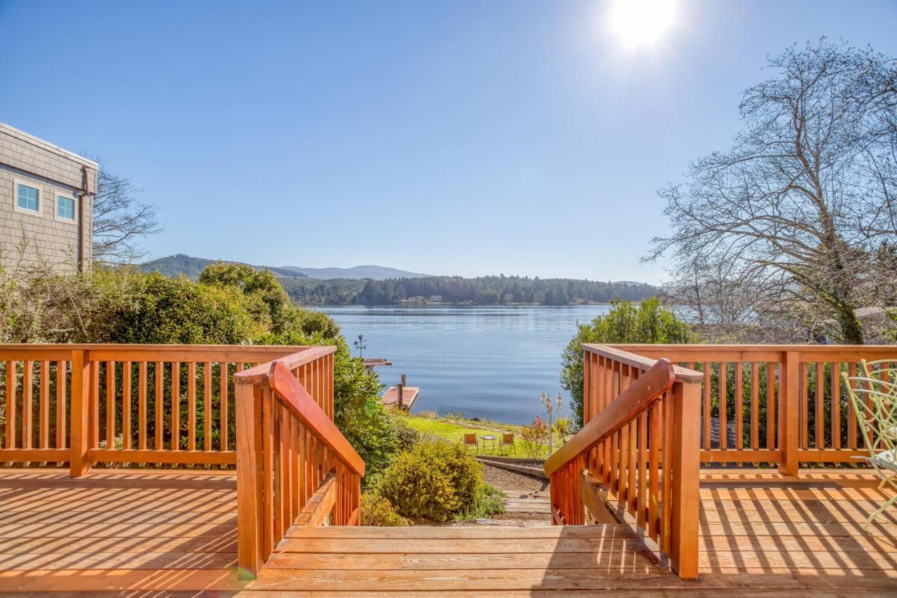 Regatta Park Lake House Lincoln City Exterior photo